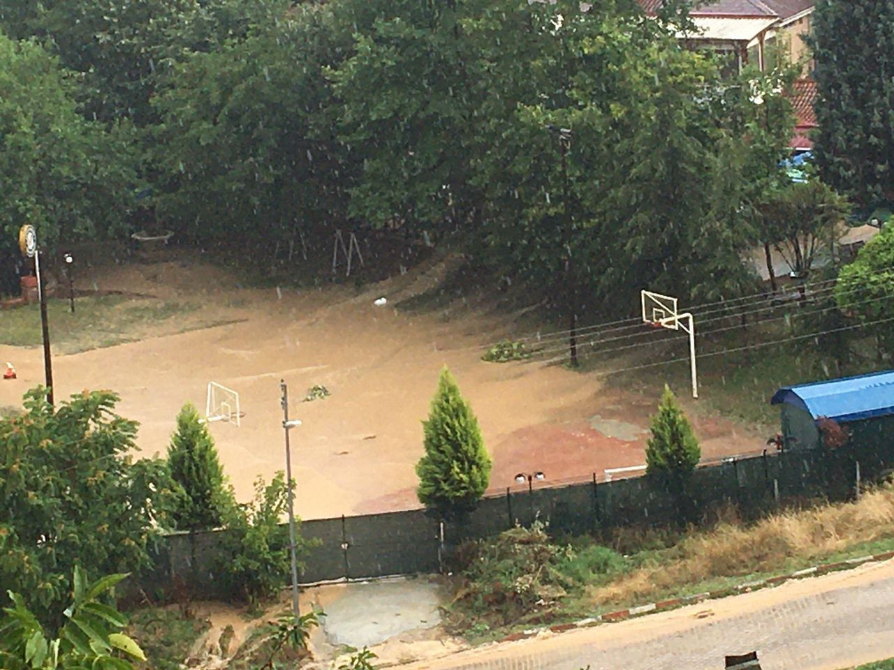Bilecik'te sağanağa yolda yakalanan araçlar suya gömüldü - Sayfa 5