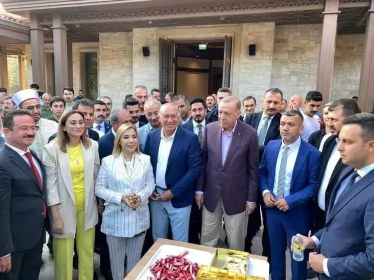 Cumhurbaşkanı Erdoğan, Muğla'da partililerle bayramlaştı: Bayram namazı kıldı! - Sayfa 6