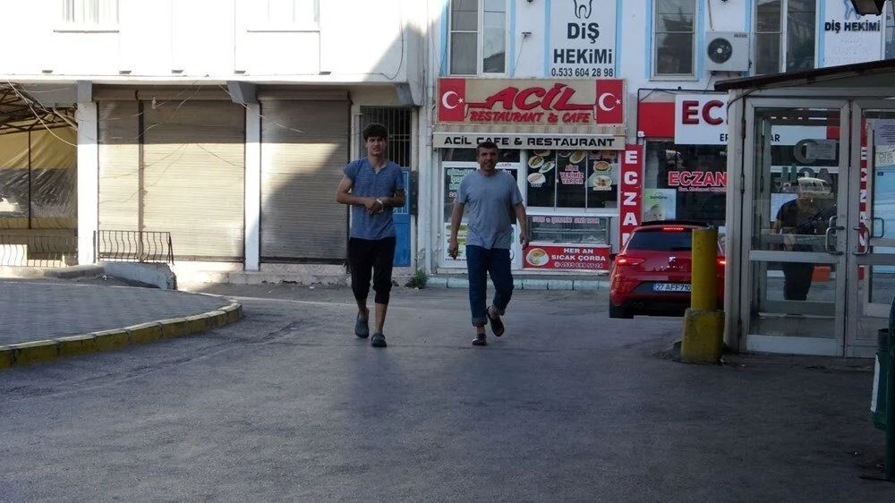 Bir bayram klasiği: Acemi kasaplar acil servislere akın etti! - Sayfa 21