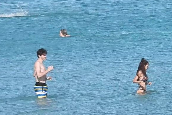 Ebru Şahin ile Cedi Osman aşklarının başladığı Çeşme'de balayı yapıyor - Sayfa 8