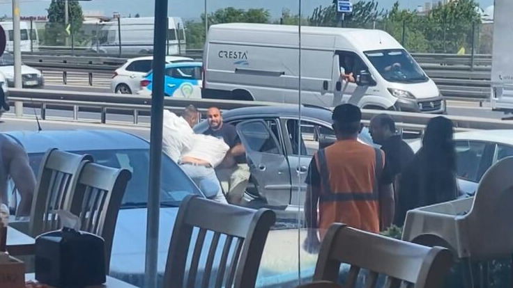 Borcunu ödemeyen adamı herkesin gözü önünde darbedip kaçırdılar - Sayfa 5