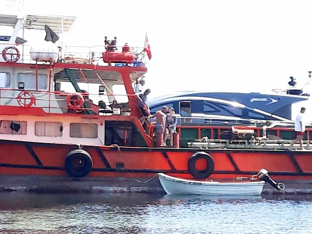 Lüks yatı sulara gömülmüştü... Hakan Sabancı tersanedeki yatını görmeye gitti - Sayfa 5