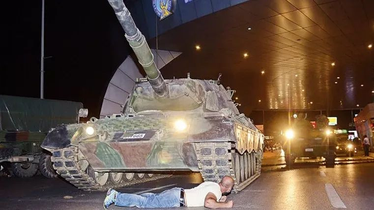 Demokrasi zaferi 6. yılına girdi: İşte 15 Temmuz'a damga vuran kareler... - Sayfa 13