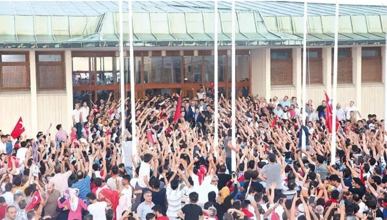 Demokrasi zaferi 6. yılına girdi: İşte 15 Temmuz'a damga vuran kareler... - Sayfa 21