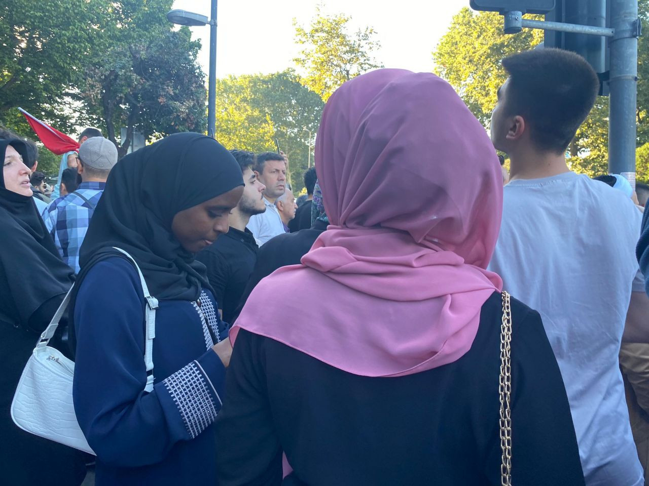 Superhaber Saraçhane'deki 15 Temmuz mitingine gitti: 'Tayyip dedeyi gördün mü oğlum!' - Sayfa 19