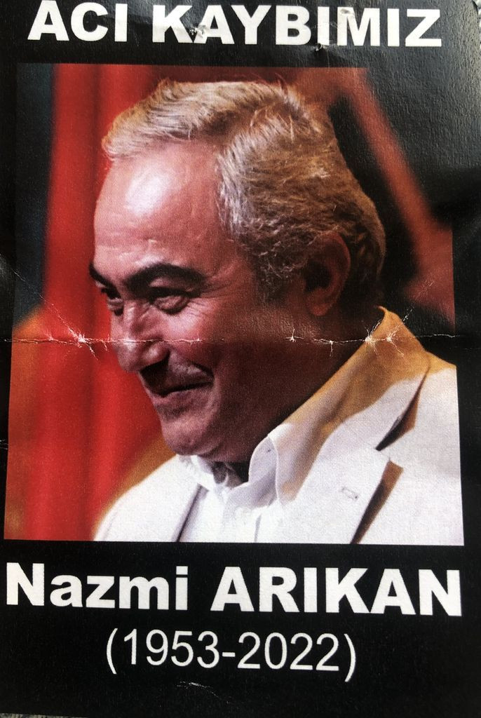 Çiftlik evinde vahşice öldürülen eğitimci Nazmi Arıkan son yolculuğuna uğurlandı - Sayfa 10