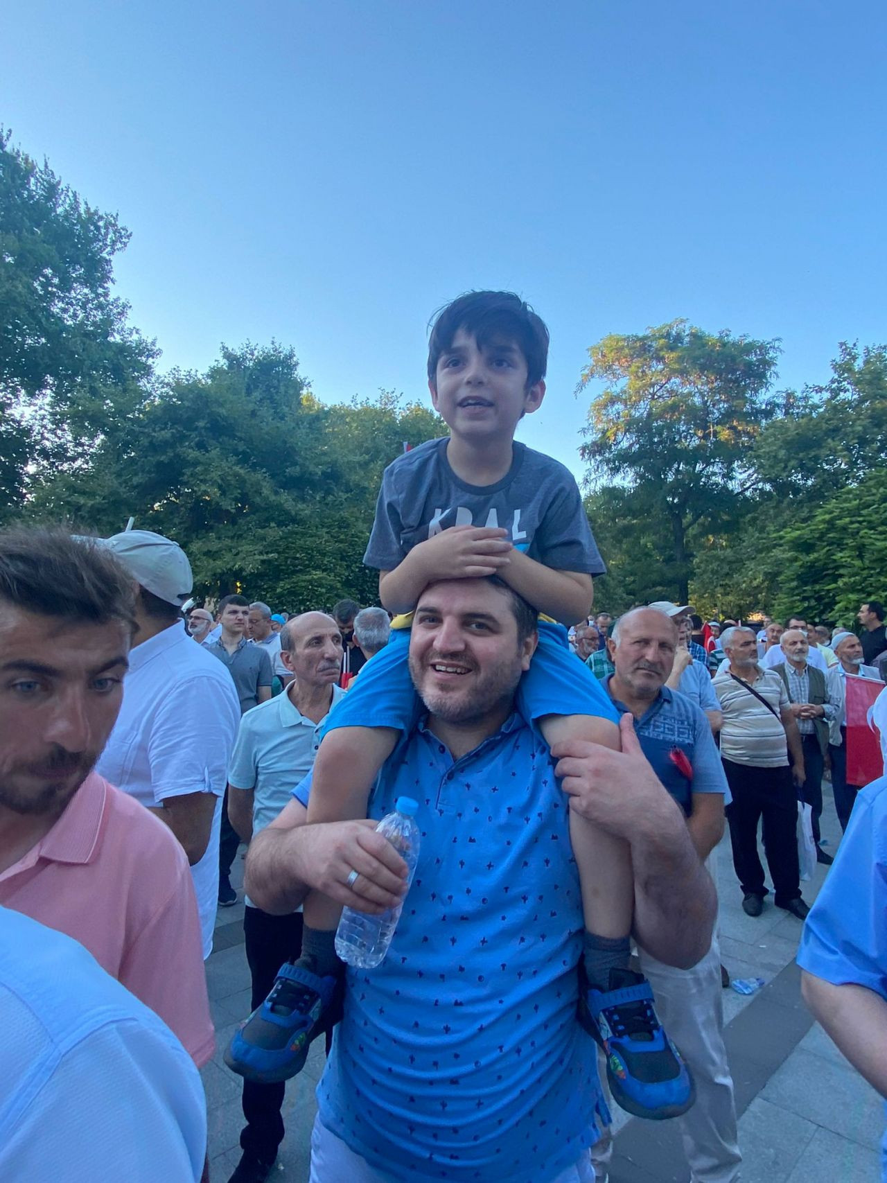 Superhaber Saraçhane'deki 15 Temmuz mitingine gitti: 'Tayyip dedeyi gördün mü oğlum!' - Sayfa 17