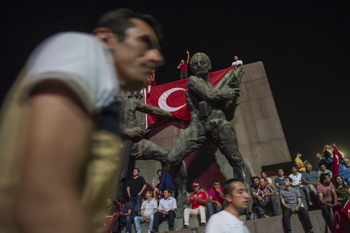 Demokrasi zaferi 6. yılına girdi: İşte 15 Temmuz'a damga vuran kareler... - Sayfa 27