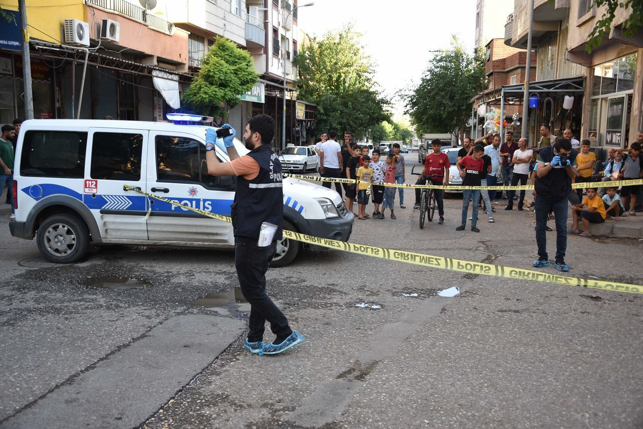 Otomobille seyir halindeyken silahlı saldırıya uğradı - Sayfa 5