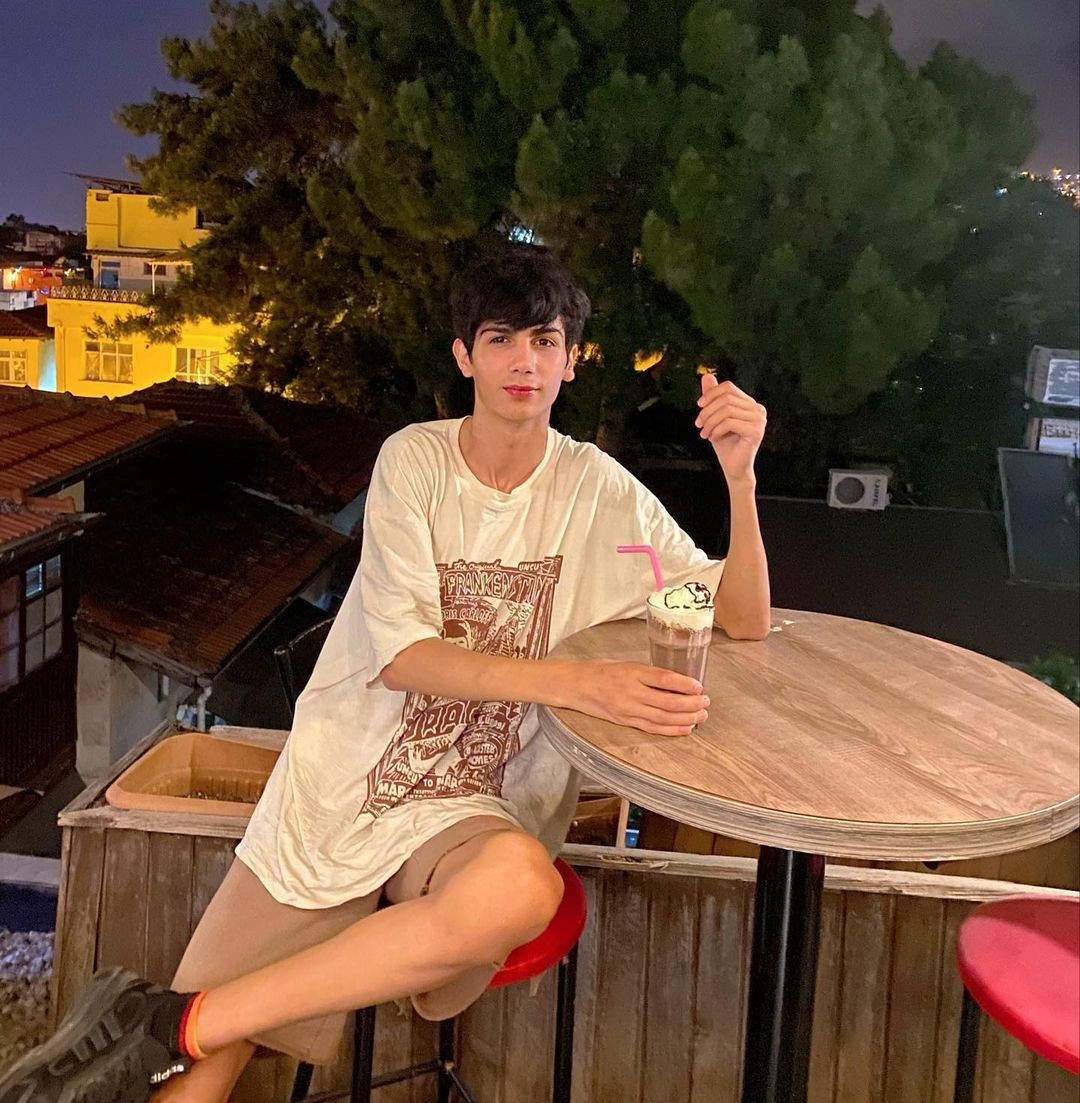 Çektiği videolardan kazandığı parayı estetiğe yatırdı! Taha Duymaz'ın değişimine inanamayacaksınız - Sayfa 27