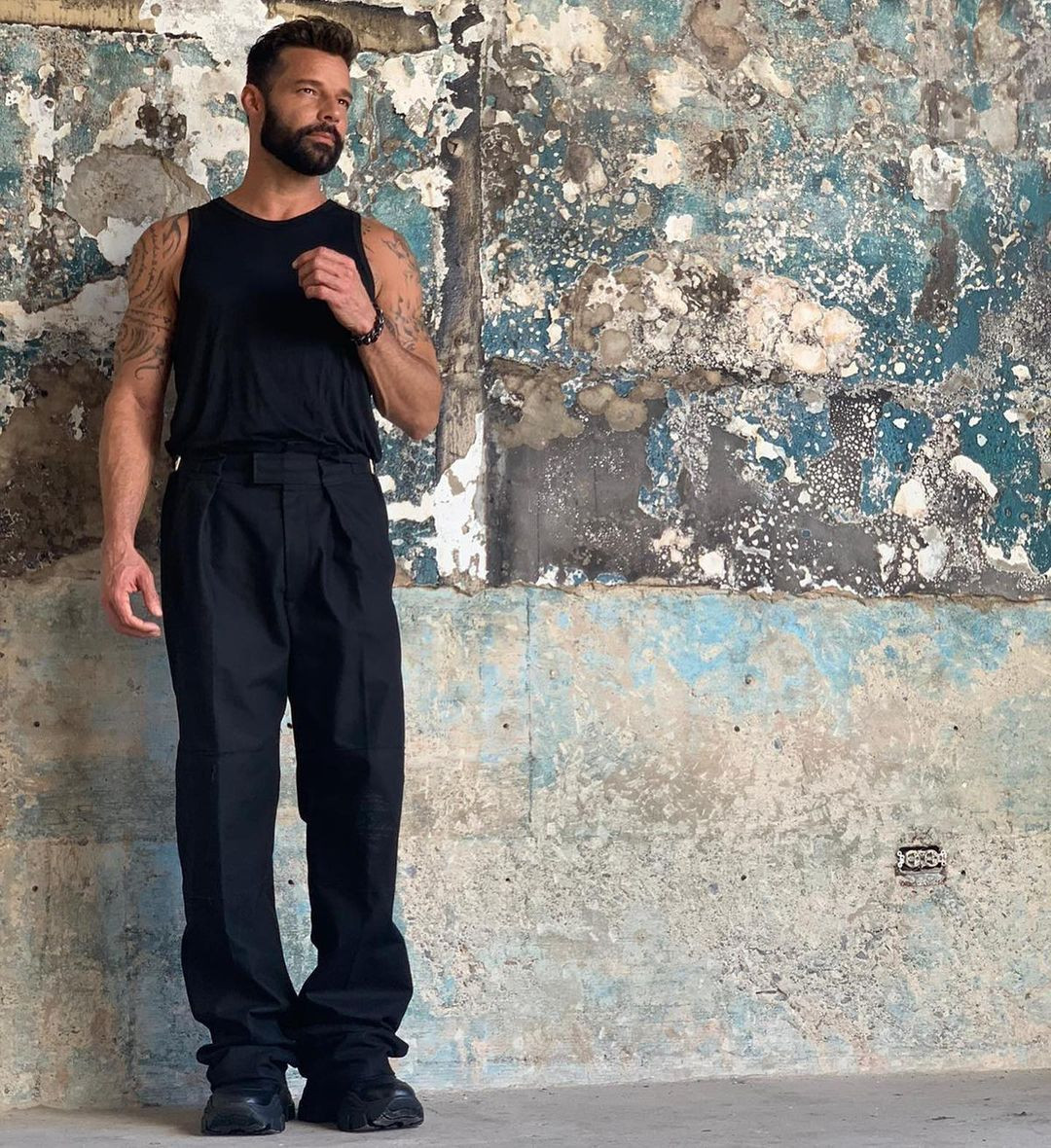 Rick Martin hakkında şoke eden iddia gündeme bomba gibi düştü: Yeğeniyle ilişki yaşadı! - Sayfa 12