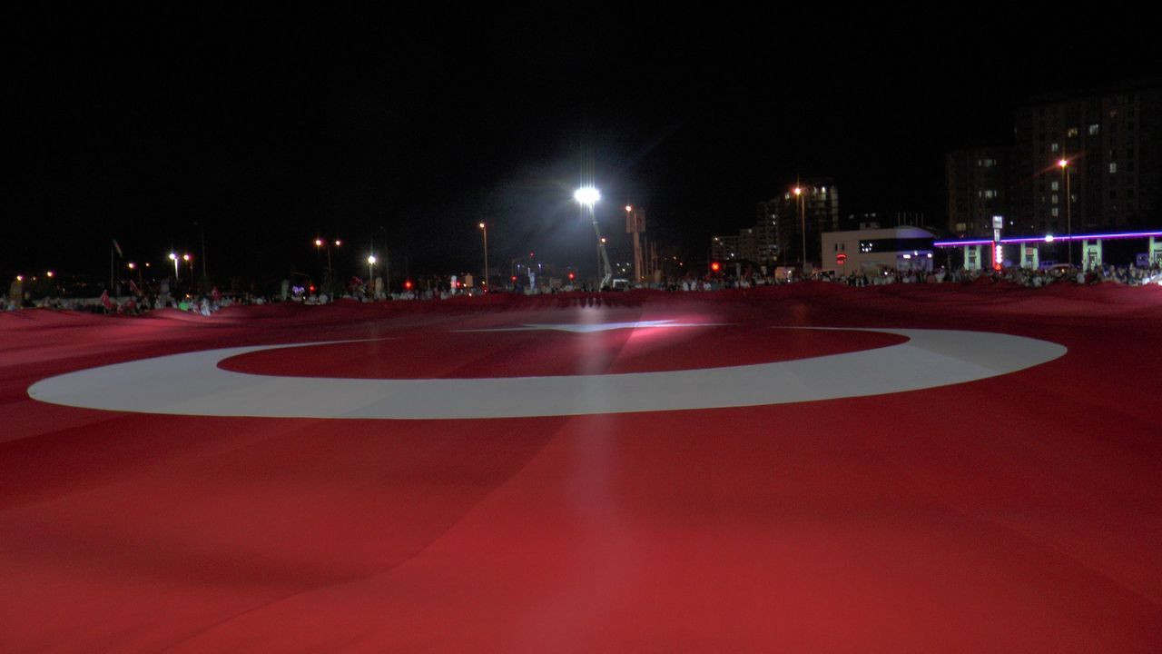 Dünyanın en büyük Türk Bayrağı 15 Temmuz’da yeniden açıldı - Sayfa 5