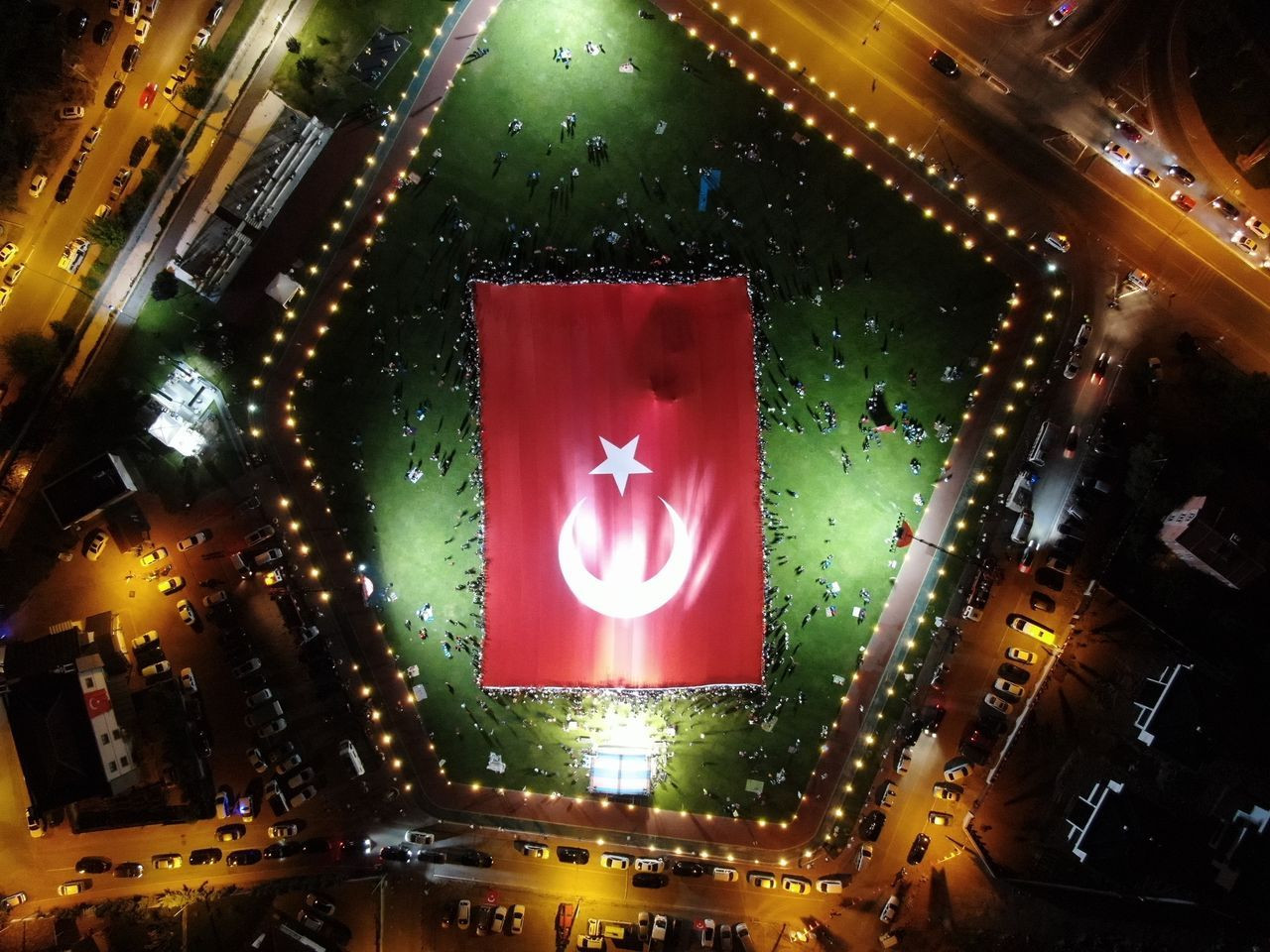 Dünyanın en büyük Türk Bayrağı 15 Temmuz’da yeniden açıldı - Sayfa 6