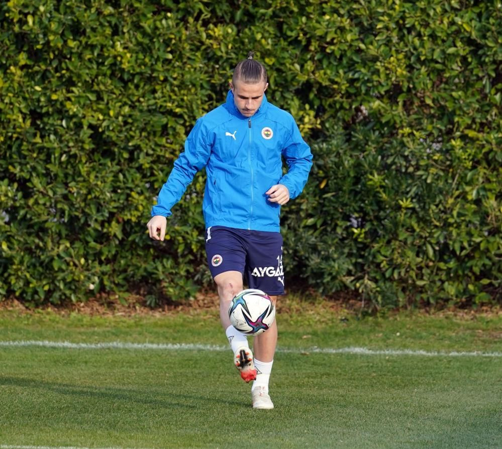 Acun Ilıcalı, Fenerbahçeli futbolcu Pelkas'ı sahibi olduğu Hull City'ye transfer ediyor! - Sayfa 9