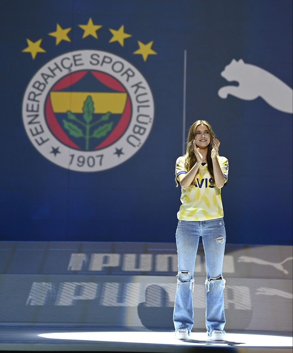 Fenerbahçe'nin yeni sezon forma lansmanı yapıldı: Ece Seçkin muhteşem performansıyla geceye damga vurdu - Sayfa 7