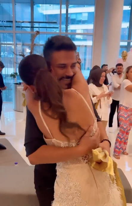 Engin Polat'ın eşi Dilan Polat'a aldığı sınır tanımaz doğum günü hediyeleri hayrete düşürdü - Sayfa 24