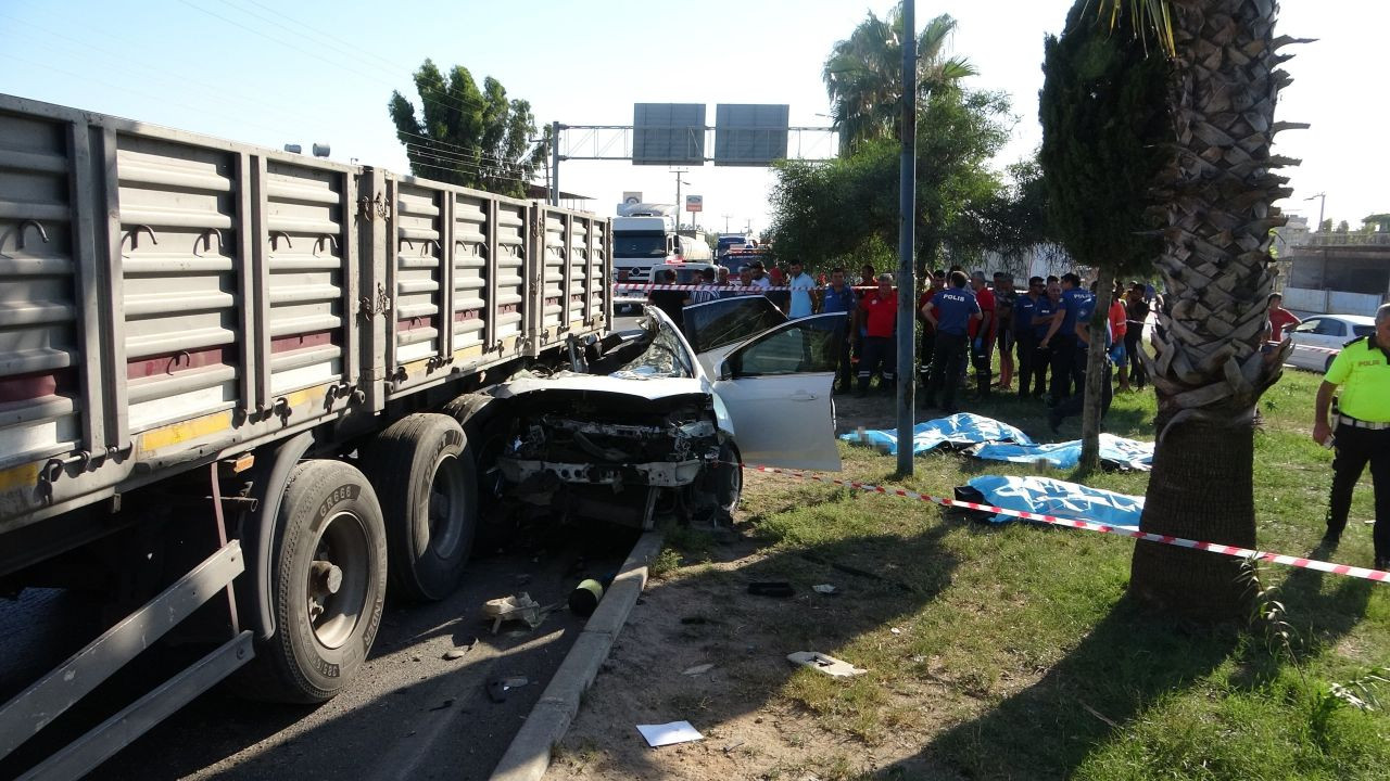 Tıra arkadan çarptı! Araçtaki 3 genç can verdi! - Sayfa 5