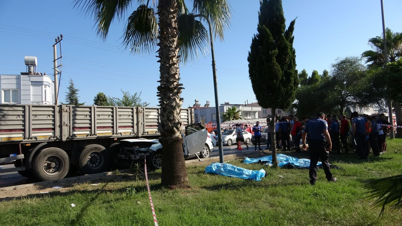 Tıra arkadan çarptı! Araçtaki 3 genç can verdi! - Sayfa 7