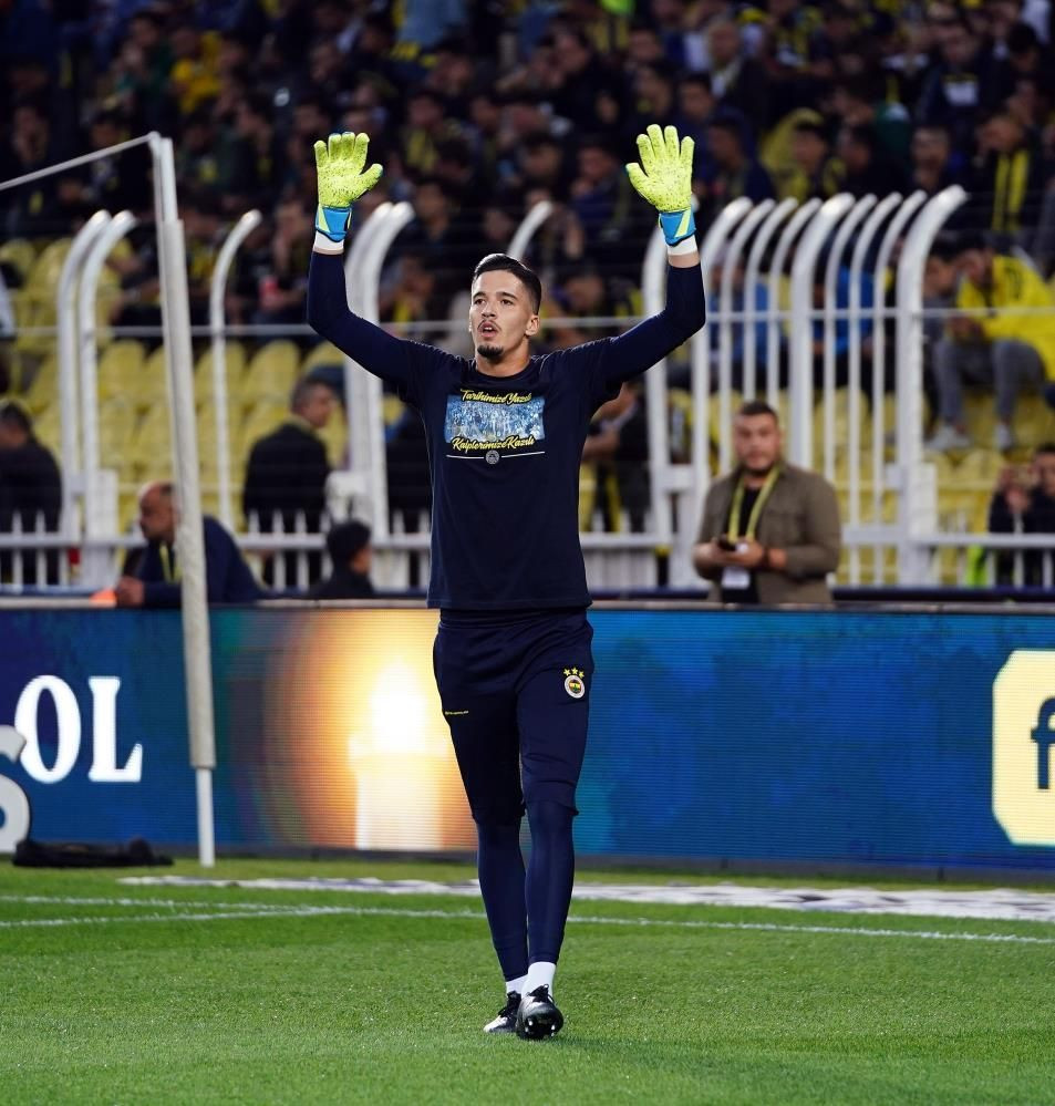 Fenerbahçe'nin milli kalecisi Altay Bayındır, Napoli'nin transfer listesine girdi - Sayfa 9