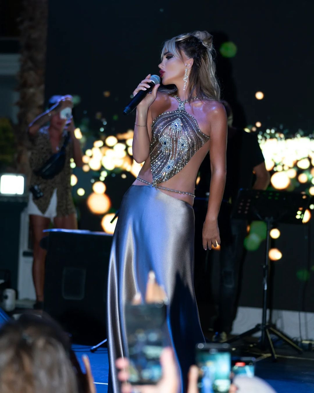 Seren Serengil'den iddialı seçim! Sahne kıyafetine övgüler yağdı - Sayfa 7