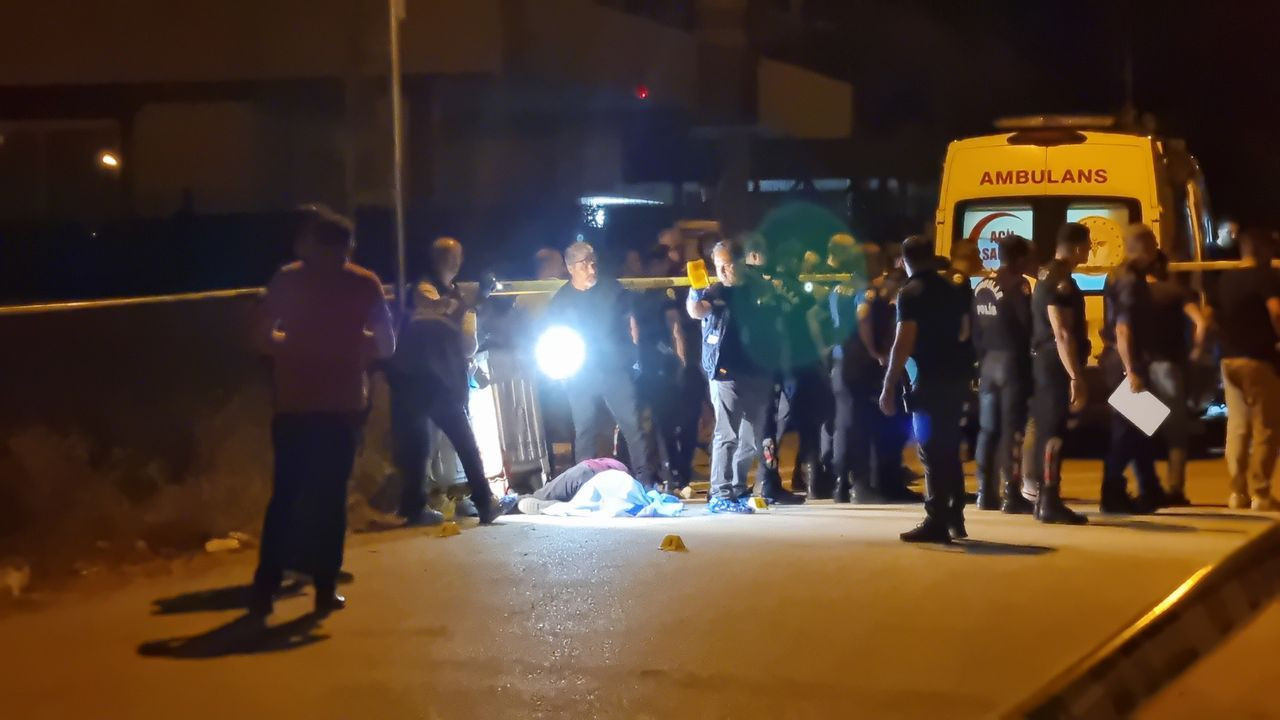 Adana'da sokak ortasında silahlı çatışma: 2 ölü, 3 yaralı - Sayfa 5
