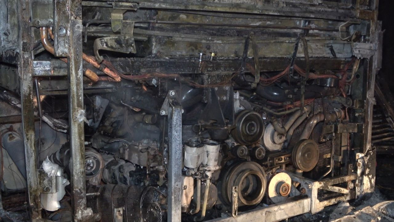 Yolcu otobüsünde faciadan dönüldü! Alevlerin sardığı araç küle döndü - Sayfa 6