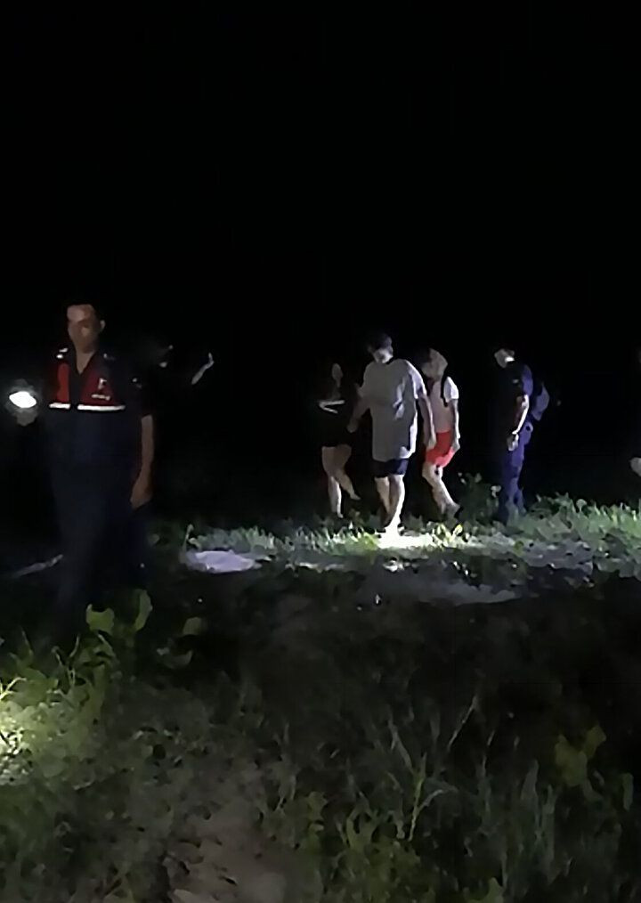 İzinsiz girip mahsur kaldılar! 9 saat sonra kurtarıldılar... Aralarında hakim ve savcılar da var... - Sayfa 7