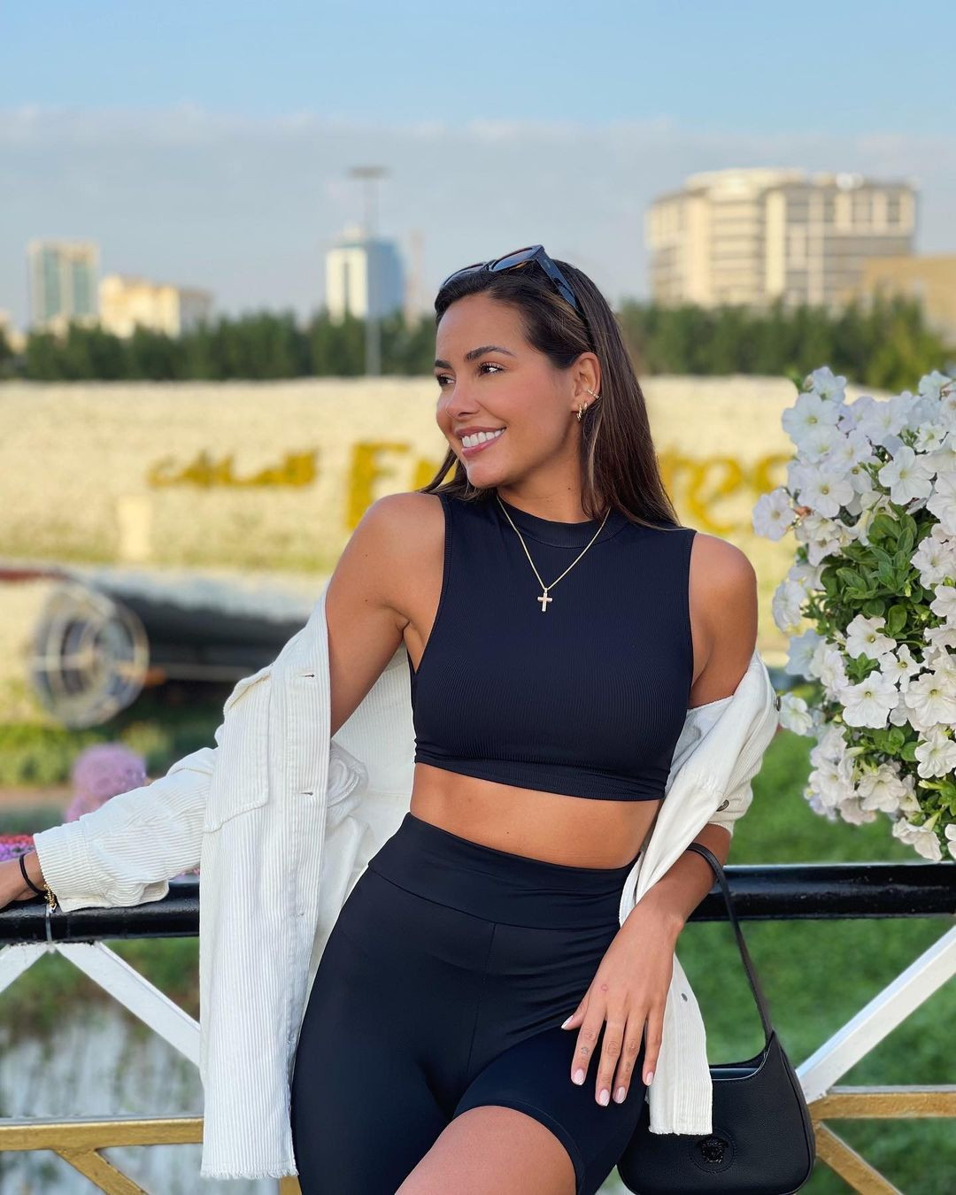 Herkes Pınar Tevetoğlu'na benzetmişti... Tarkan'ın klibindeki güzelin kimliği belli oldu - Sayfa 14