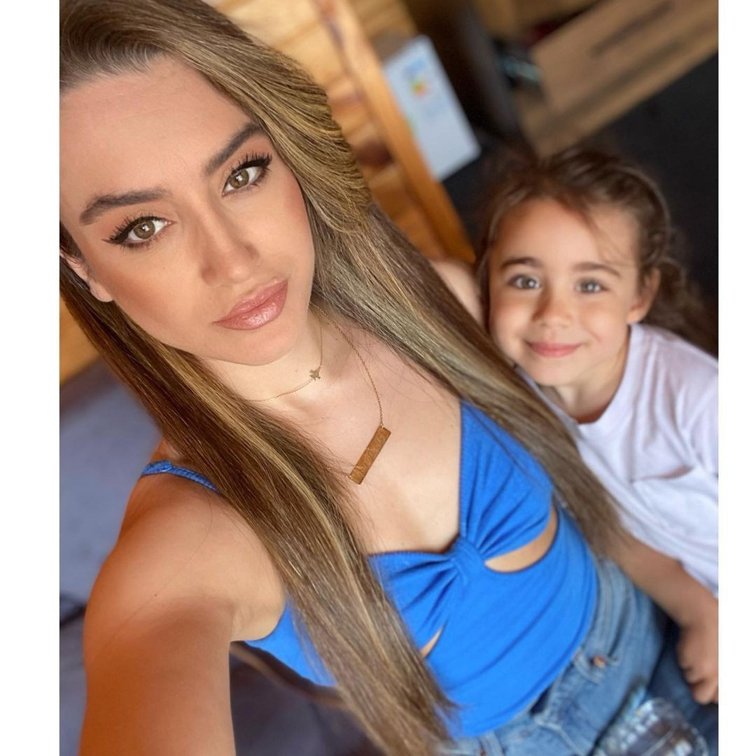 Doğum sonrası 38 kilo veren Yağmur Sarıoğlu iğne ipliğe döndü! Zayıflama sırrı ortaya çıktı - Sayfa 15