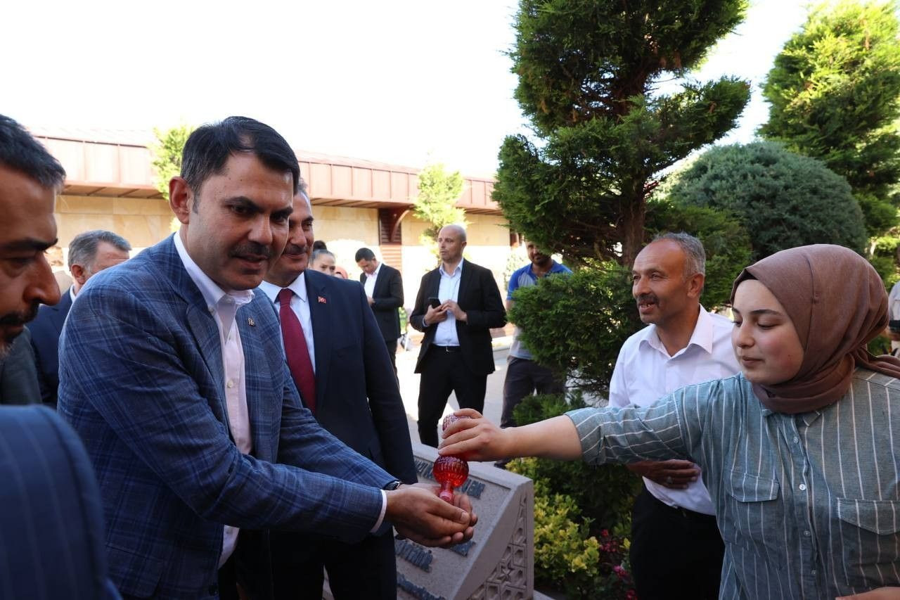 Bakan Murat Kurum, çam ağacından yapılan aracı kullandı - Sayfa 6