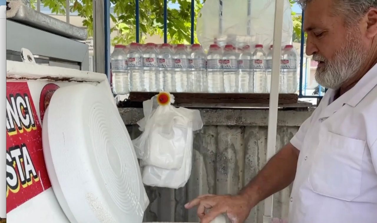 Adanalılar, kavurucu sıcaklıkla bu içeceği içerek baş ediyor! Tadına varan vazgeçemiyor! - Sayfa 11