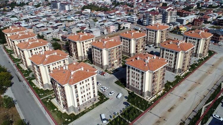 İstanbul Emlakçılar Odası Başkanı’ndan ev kiralarına yapılan fahiş zam oranlarına tepki geldi - Sayfa 6