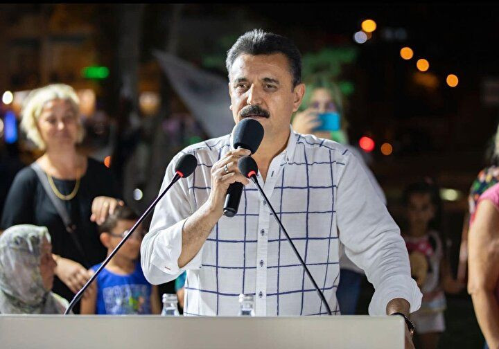 İzmir Dikili günlerdir susuzluktan kıvranırken CHP'li başkan heykel açma derdinde! - Sayfa 6