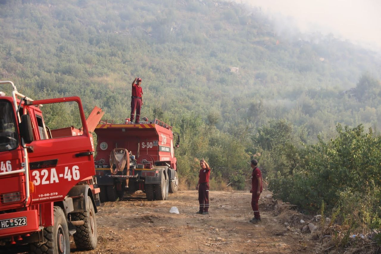 Burdur'daki orman yangınında gece mesaisi! Alevler söndürüldü, soğutma çalışması devam ediyor - Sayfa 6