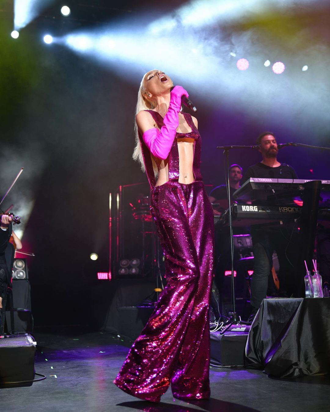 Gülşen'in iddialı Harbiye tarzı! Sahne kostümleri Paris'ten özel olarak geldi - Sayfa 16