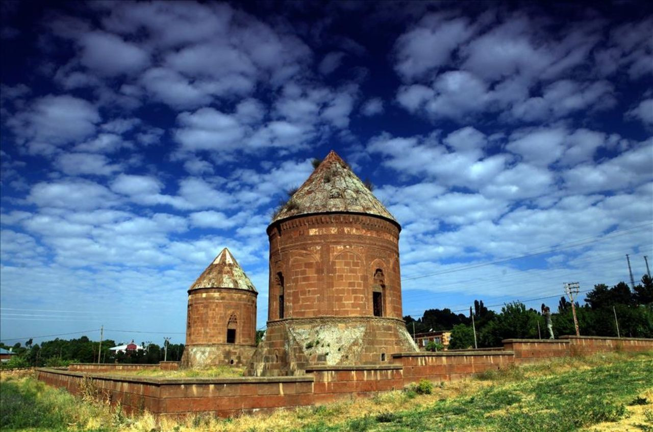 Tarihi toprak evleri, Kümbetleri ve mimarisiyle Vadideki güzel şehir Bitlis Gezi Listesi ve 5 minaresinin hikayesi! - Sayfa 14
