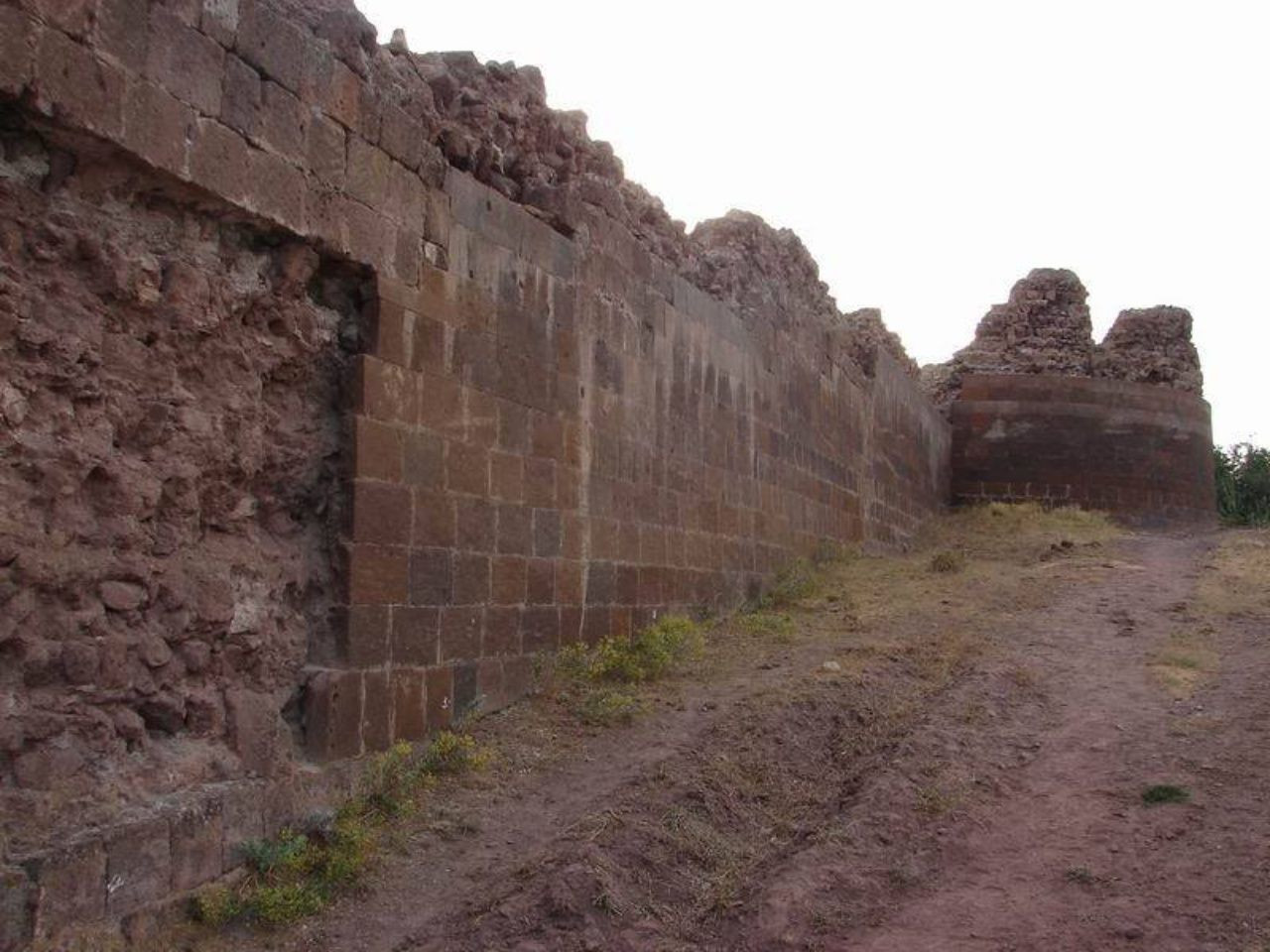 Tarihi toprak evleri, Kümbetleri ve mimarisiyle Vadideki güzel şehir Bitlis Gezi Listesi ve 5 minaresinin hikayesi! - Sayfa 18