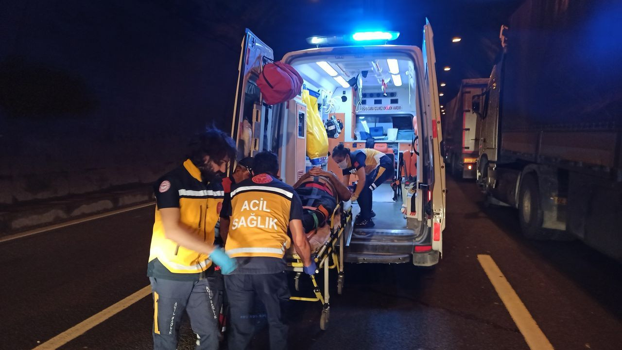 Bolu Dağı Tüneli'nde 3 TIR ve 1 kamyonet birbirine girdi - Sayfa 5