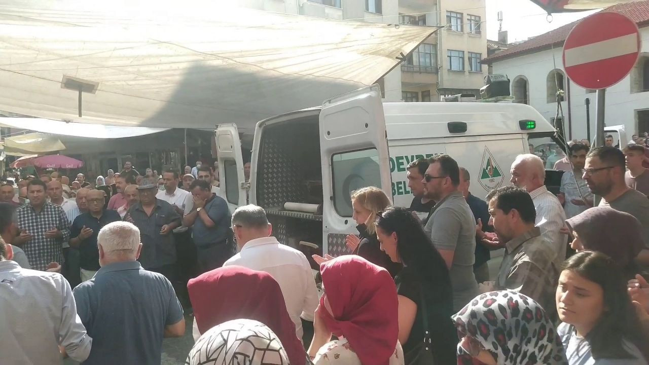 Komşusunun boğazını keserek öldüren şahıs yakalandı - Sayfa 9