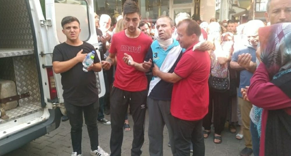 Komşusunun boğazını keserek öldüren şahıs yakalandı - Sayfa 10