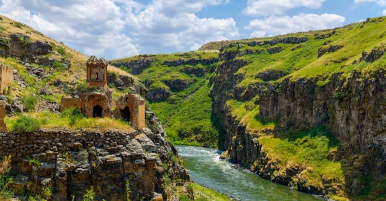Güneşin ilk doğduğu, karın ilk yağdığı şehir Kars’ta gezilecek yerler ve yöresel lezzetler listesi! - Sayfa 23