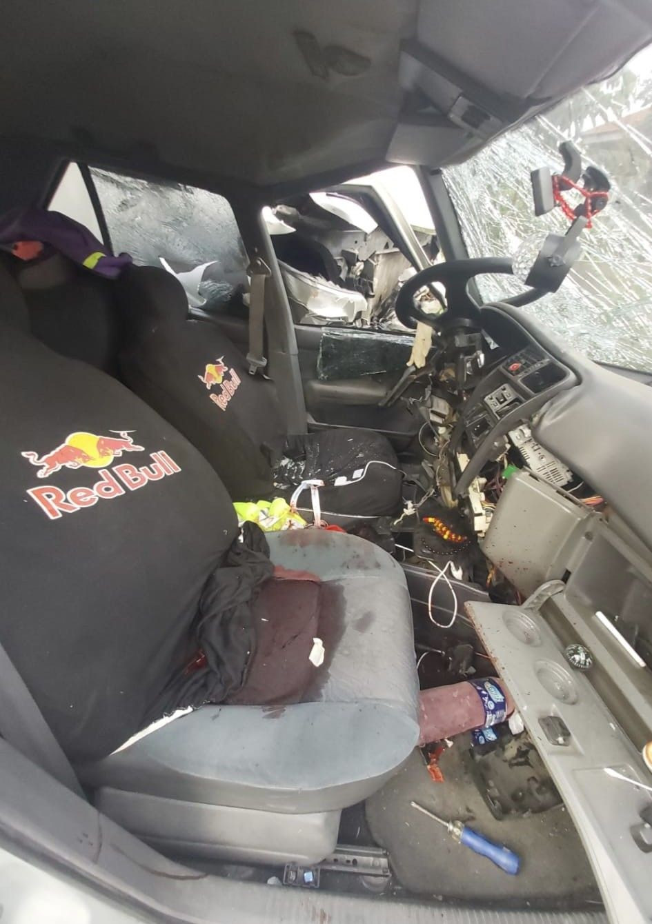 İşçi servisi ile otomobil kafa kafaya çarpıştı: 15 yaralı - Sayfa 5