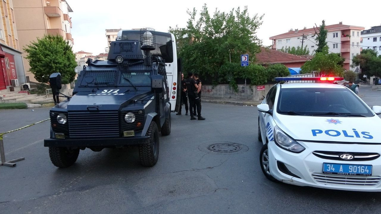 Maltepe’de küçük çocuklara taciz iddiası! Silahlı kavgada 3 kişi yaralandı - Sayfa 6