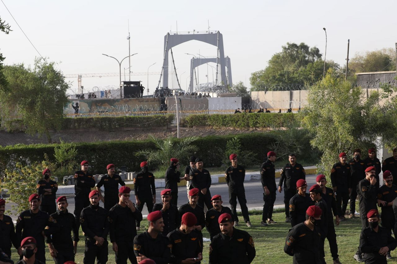 Bağdat’ta İran destekli Şii grup, Yeşil Bölge önünde oturma eylemi başlattı - Sayfa 9