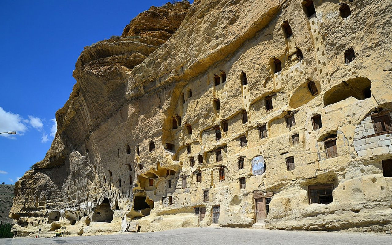 Tarihi yerleri ve kültürel değerleriyle Karaman gezi listesi ve yöresel lezzetleri - Sayfa 7