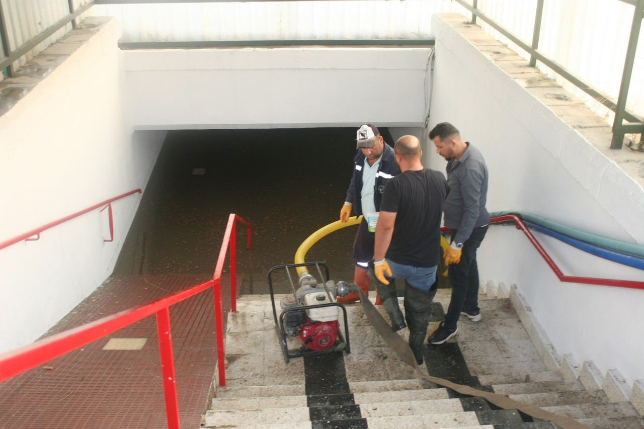 Bilecik'te ani bastıran dolu ve sağanakta caddeler göle döndü, tarım arazileri zarar gördü - Sayfa 6