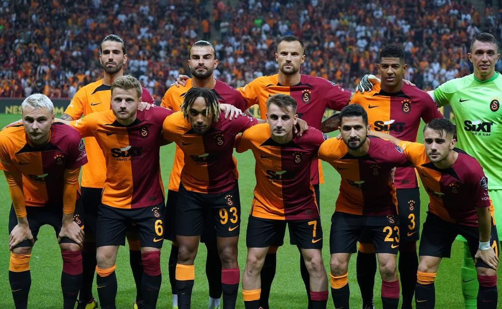 Şok yenilgi sonrası Galatasaray'da hareketli saatler! Dursun Özbek ve Okan Buruk görüştü - Sayfa 10