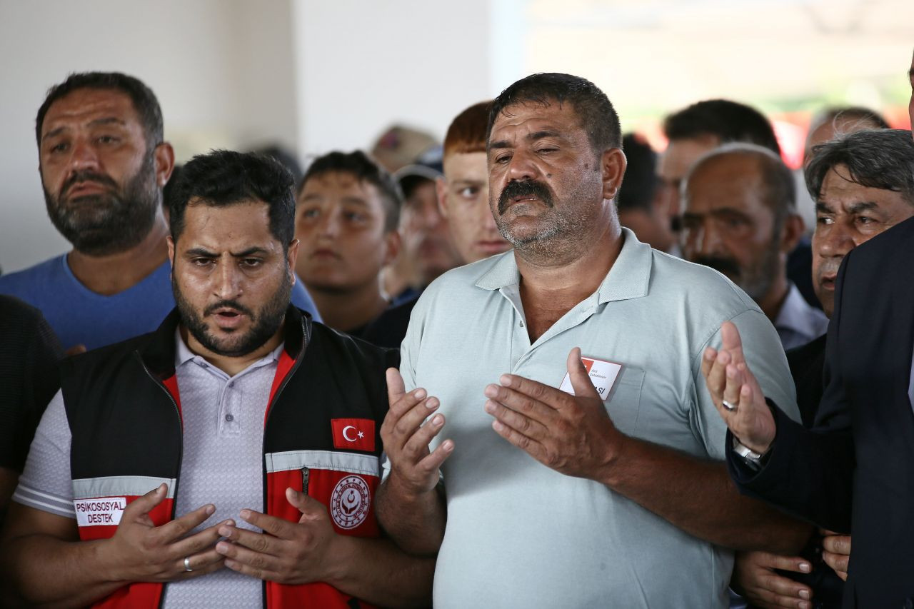 Şehit Piyade Sözleşmeli Er Çakır, Osmaniye'de son yolculuğuna uğurlandı - Sayfa 5