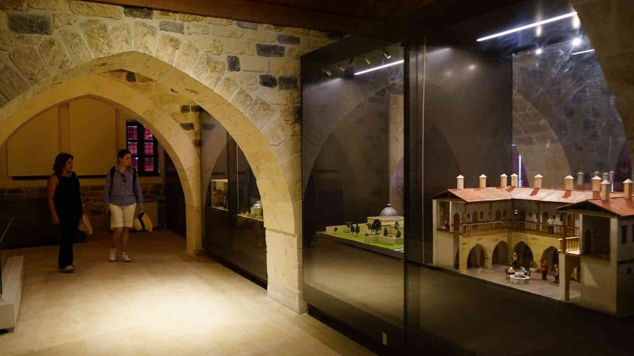 Tarihi yerleri, sokakları ve konaklarıyla bir çok medeniyetin izlerini taşıyan şehir! Kilis’te gezilecek yerler ve yöresel lezzetler listesi - Sayfa 19