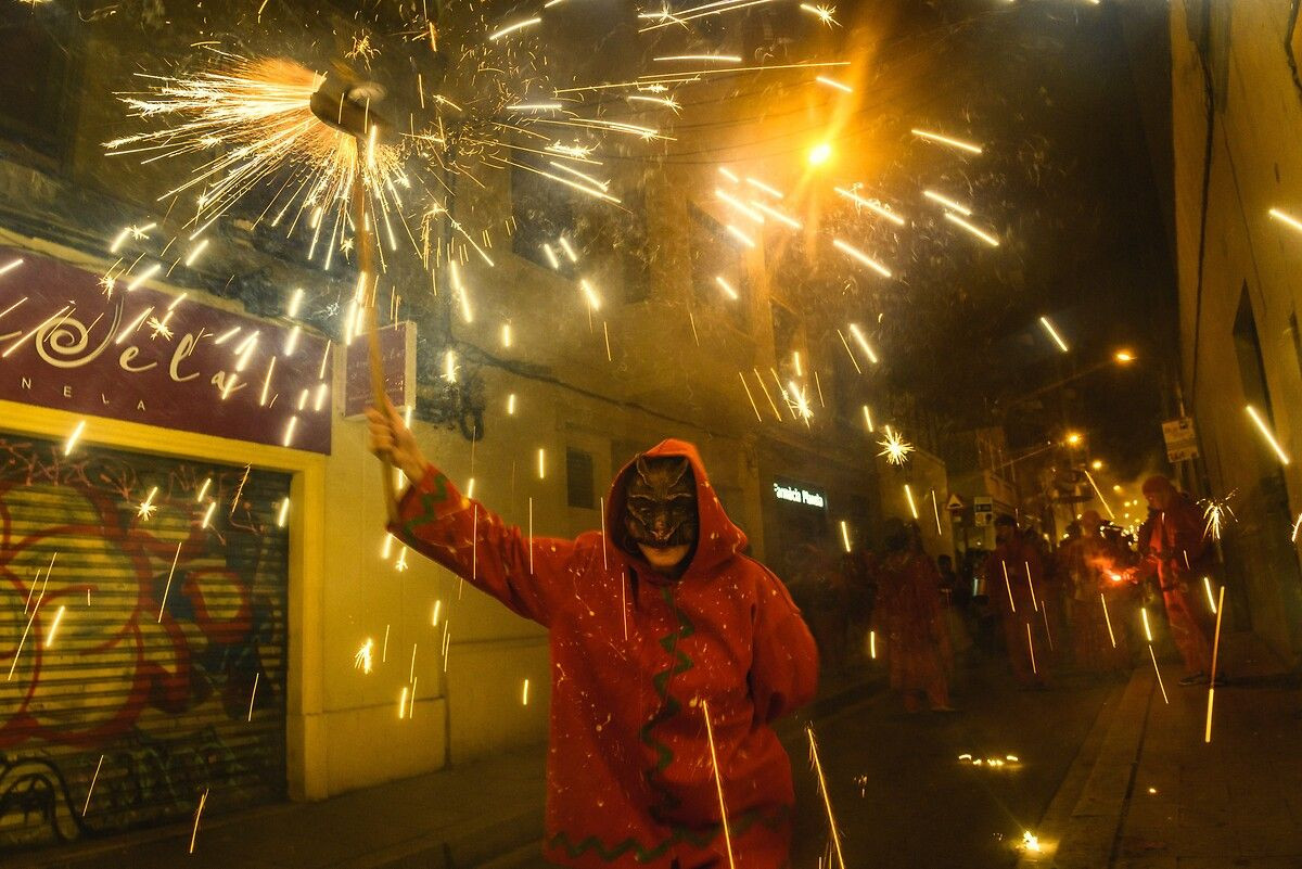 Barcelona’da düzenlenen geleneksel Gracia Festivali renki görüntülere sahne oldu - Sayfa 8